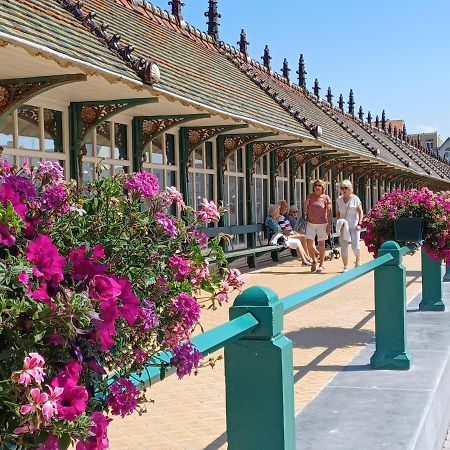 Appartement Blankenberge Zeedijk Aan De Pier Екстериор снимка